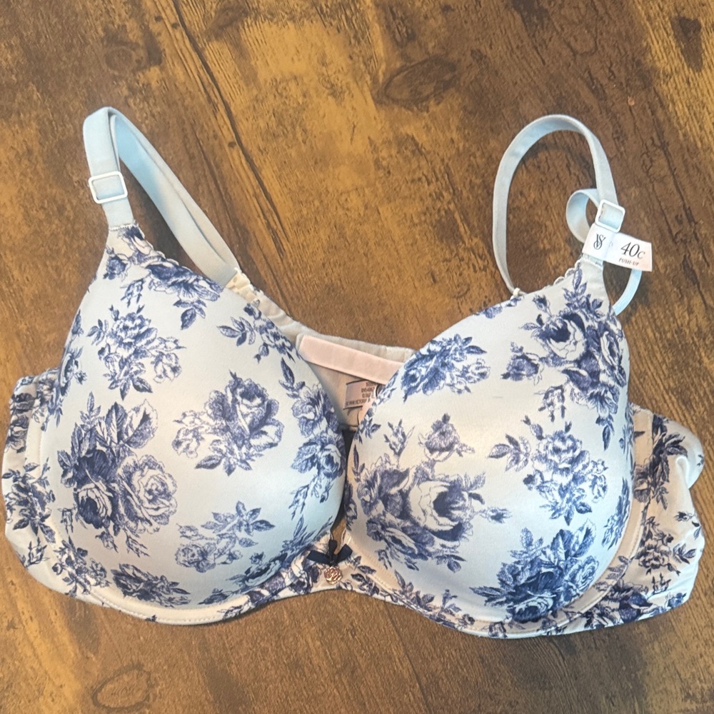 Victoria's Secret Blue Floral Bra 40c